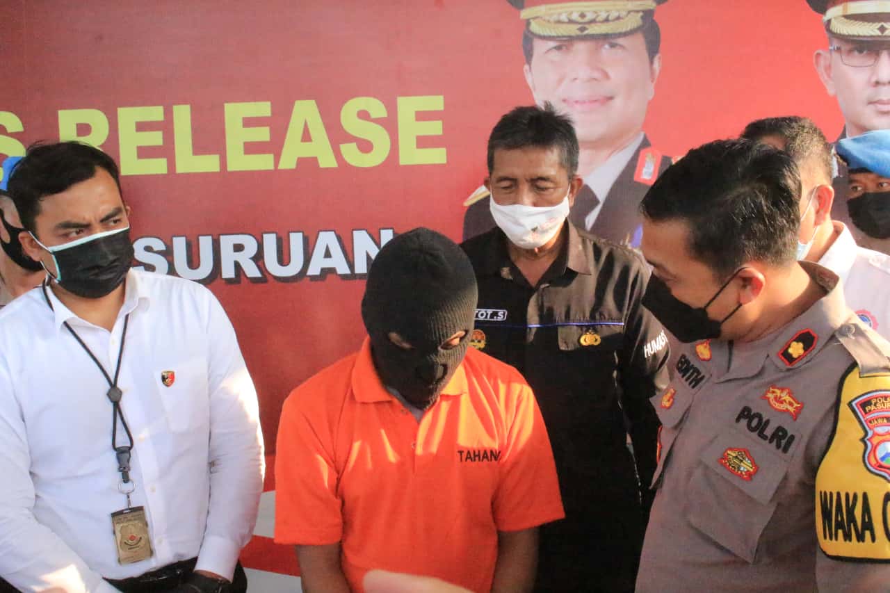 Foto pelaku saat konferensri pers di Mapolres Pasuruan