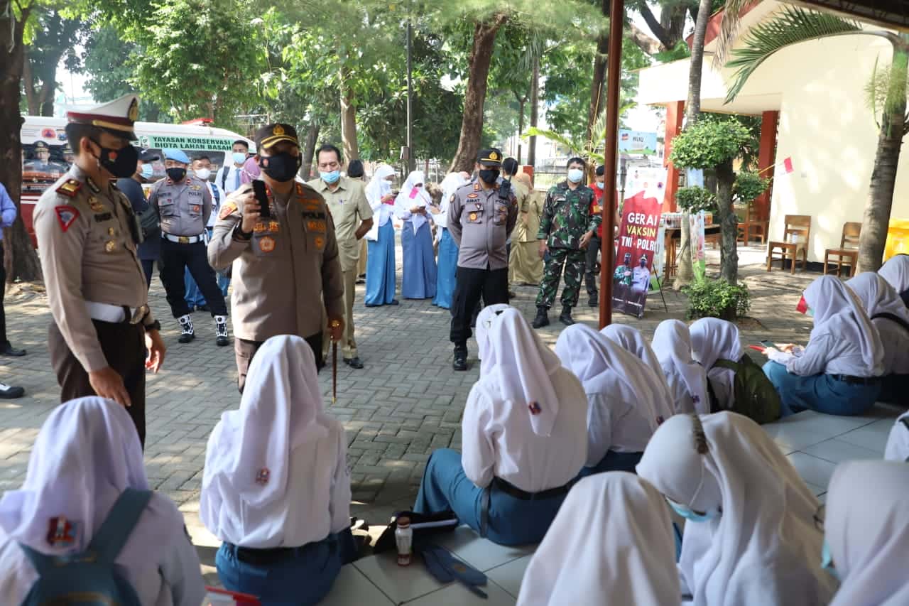 Kapolres Mojokerto AKBP Dony Alexander