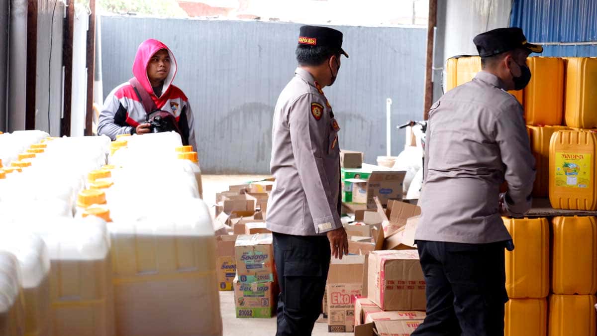 Jelang Ramadan, Kapolres Kutim Pastikan Stok Sembako Aman